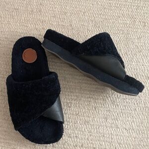 Chloe wavy sheerling slides!!!! So cute!